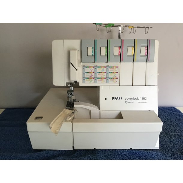 Brugt PFAFF Coverlock 4852 (2) BRUGTE OVERLOCKER Allans Symaskiner